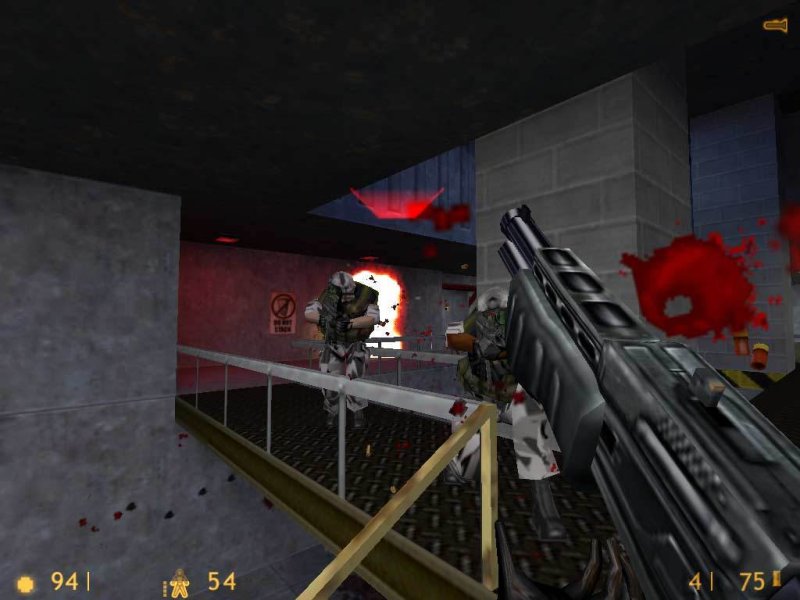 Half-Life screenshot